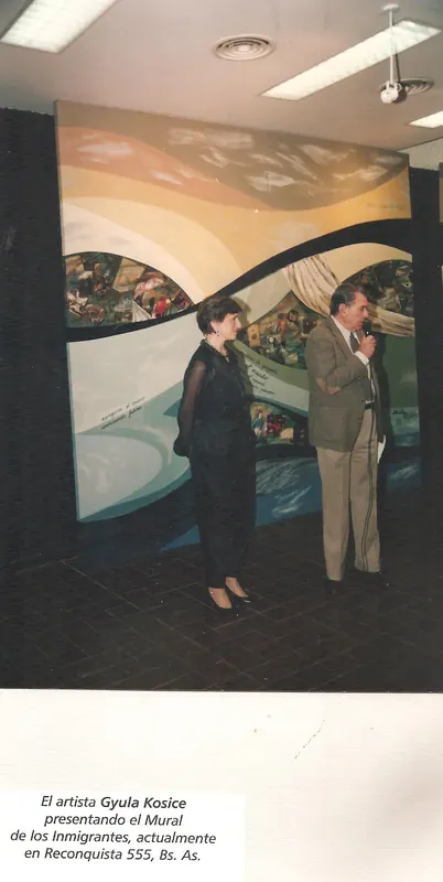 Giula Kosice presentando, el Mural recuperado