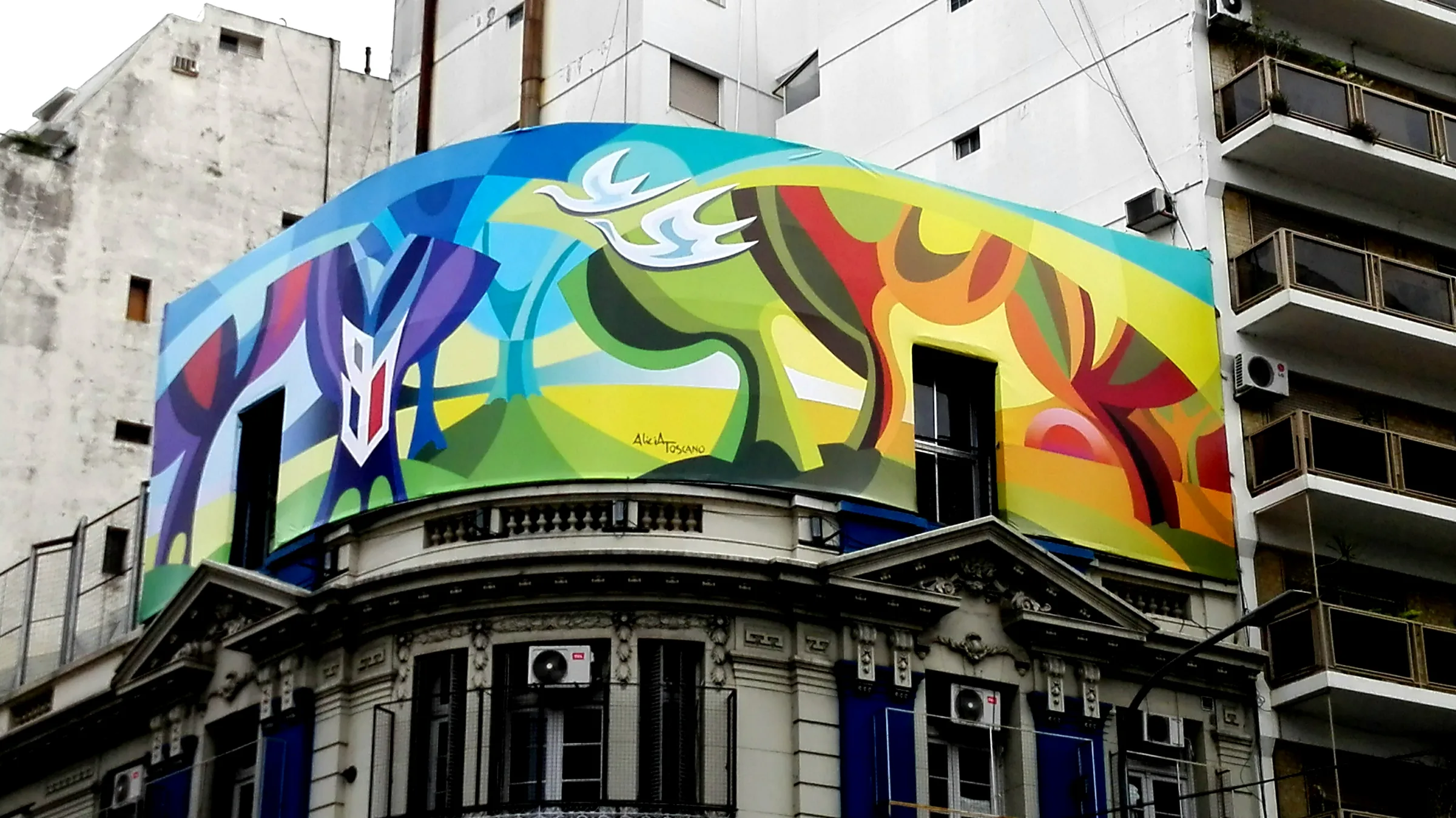 Tercera versión del mural de Scalabrini Ortiz y Güemes, de 2018